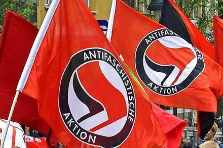 Nazis in Bathikhemdchen – oder die Geschichte der Zusammenhänge zwischen Esoterik und faschistischer Ideologien – Der Stadtteilclub Dezember 2020 als Podcast